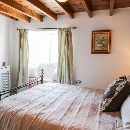 Crooked * Kirkbymoorside