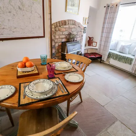 Дом отдыха Crooked Киркбимурсайд